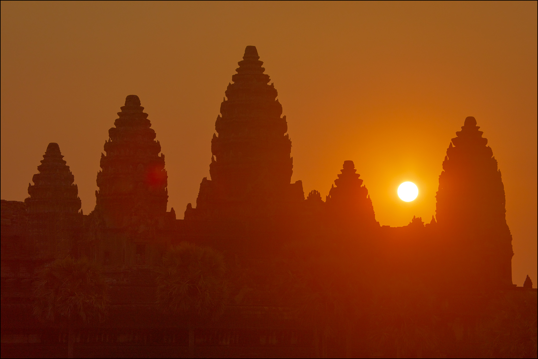 01_3250D-06-Angkor-Wat-Temple_0261