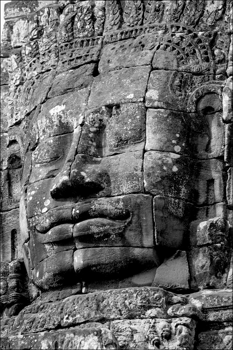 07_3250D-05B-Angkor-Thom-Bayon-Temple_8098bw