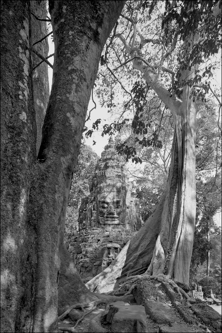 11_3250D-05G-Angkor-Thom-North-Gate_9106bw