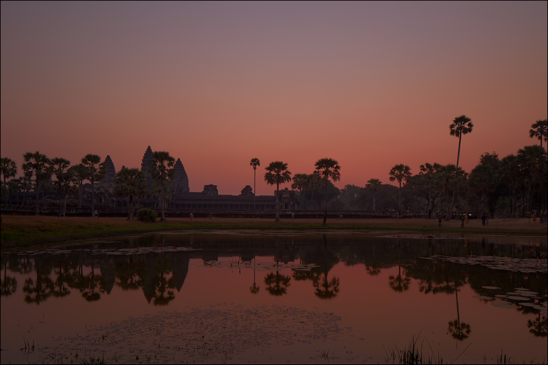 30_3250D-06-Angkor-Wat-Temple_0109